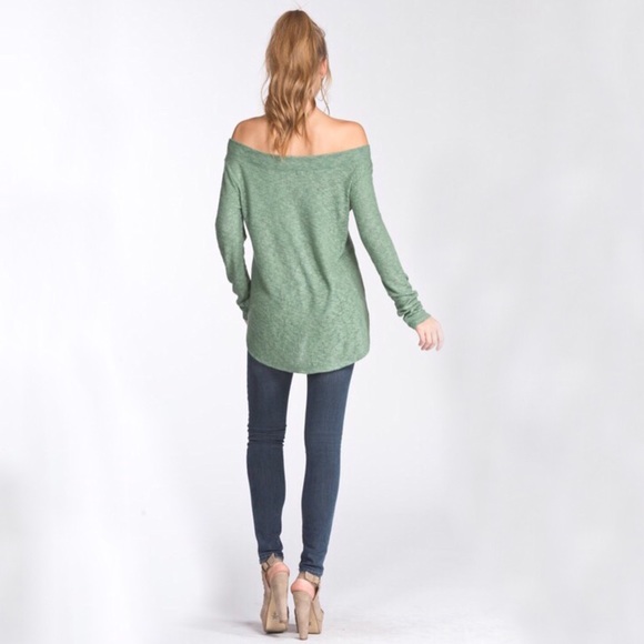 😎5🌟Beautiful Off Shoulder Sage Top - Picture 5 of 7